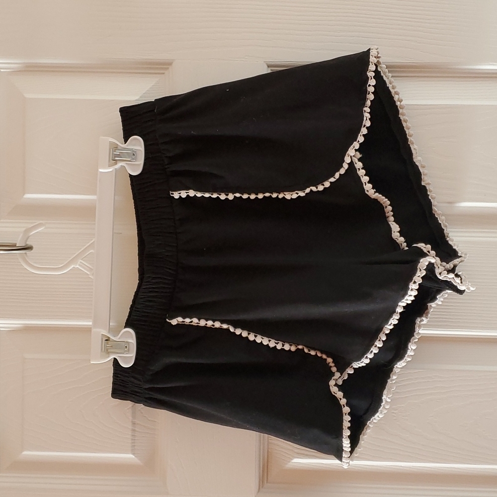 Pom Pom Shorts